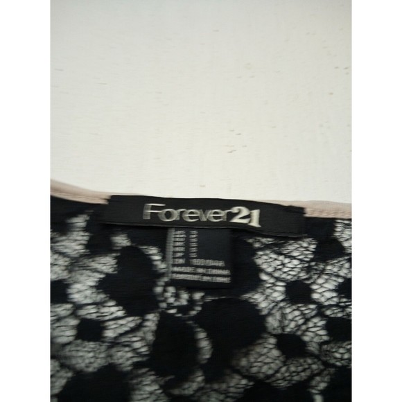Forever 21 Shirt Womens Small Cream W/Black Lace Short Sleeve Crew Neck - Picture 4 of 5